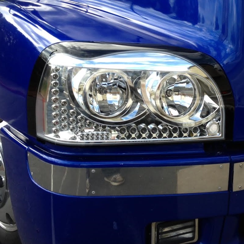 Freightliner Century Headlights With LED Turn Signal & Running Light